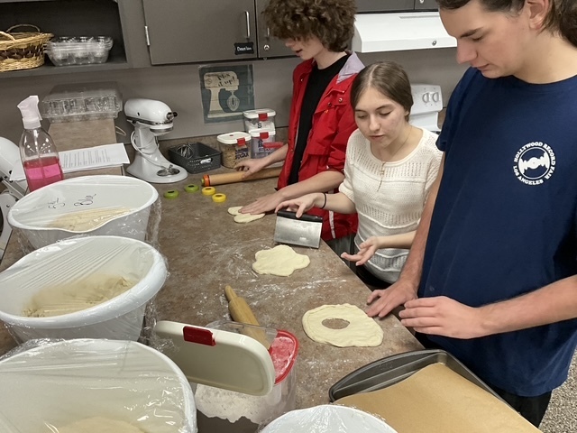 Baking and Pastry class making pizza