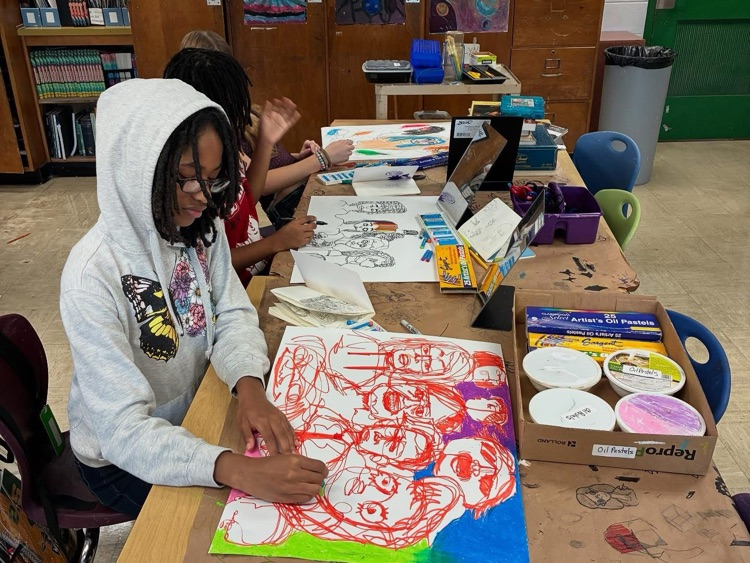 art students, drawing continuous line art