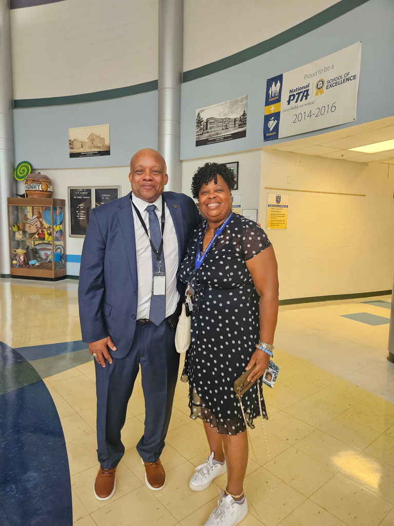 Dr. Yearwood with Foster staff 
