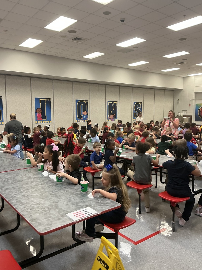 Kids Eating