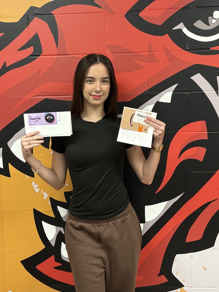 Doss Senior, Shannon Guzman Torres with her Class Act Credit Union reward