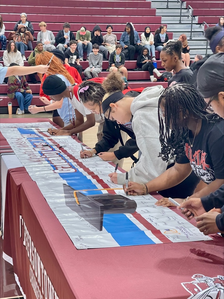 What a powerful tradition! Recently, our entire Freshman Academy participated in the annual Commitment to Graduate Ceremony. 🎓 This meaningful event marks the start of their journey and a promise to themselves, their families, and our school community to earn their diploma. We are so proud to guide the Charger Class of 2029! The future is bright! 💙⚡️