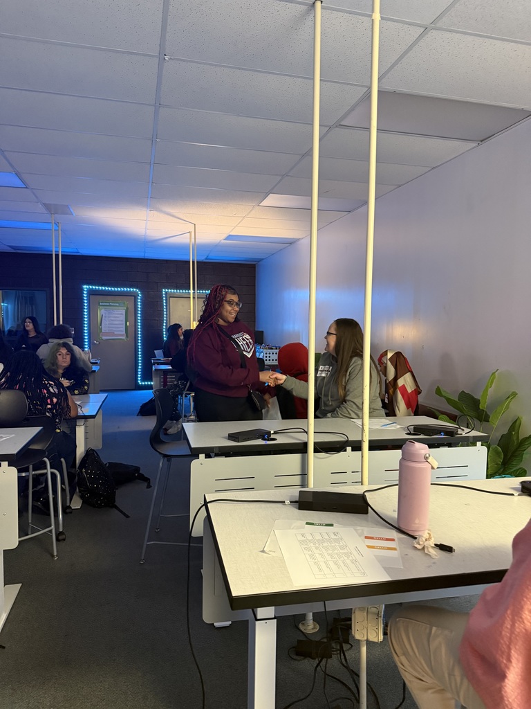 Mock Interviews - Photo Drop! 📸 If you missed our post about the amazing mock interviews last week, here is the proof! Check out these future business leaders in action. Getting this hands-on practice is key to success! Thank you again to our partners! 👏