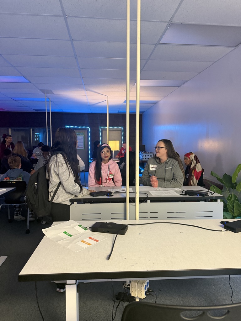 Mock Interviews - Photo Drop! 📸 If you missed our post about the amazing mock interviews last week, here is the proof! Check out these future business leaders in action. Getting this hands-on practice is key to success! Thank you again to our partners! 👏