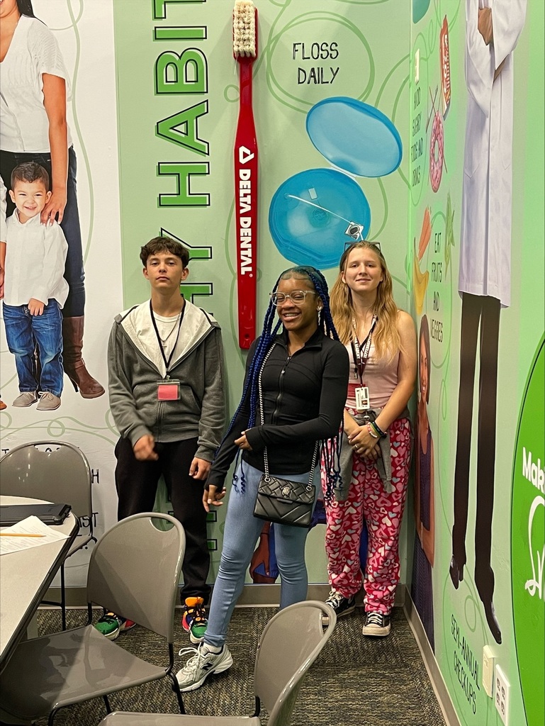 Real life, real budgets! 💰 Our Charger 101 students recently immersed themselves in the world of financial reality at Junior Achievement (JA) Finance Park! Students got a taste of adulthood—managing a mock family budget, navigating insurance costs, and making tough spending decisions based on their future simulated careers. This hands-on experience is key to building financial independence. Great work planning for your future, Chargers! ⚡️