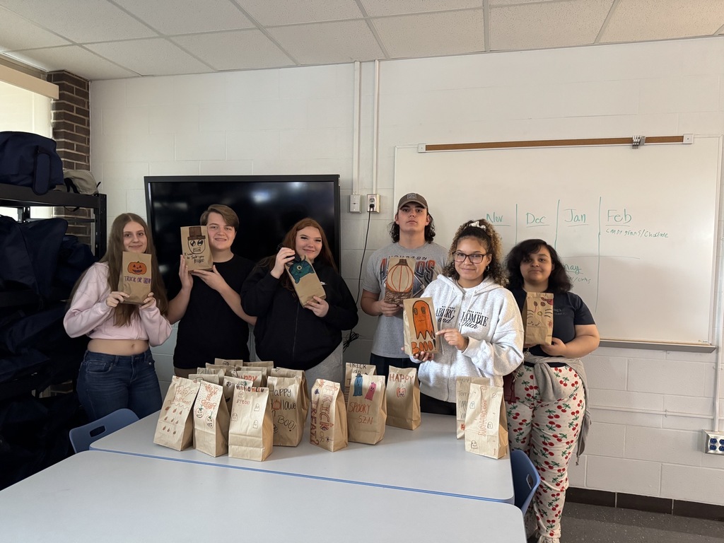 HOSA officers with goodie bags