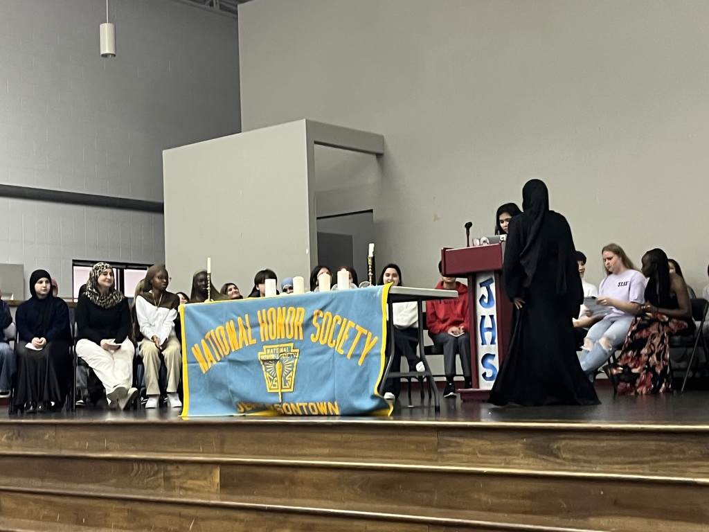 It was a night of light and leadership! ✨ On Friday, Oct 17, we proudly inducted 20 outstanding students into the National Honor Society (NHS) during a solemn candlelight ceremony. These new members were celebrated for embodying the four pillars: Academic, Leadership, Service, and Character! A huge thank you to officers Savanna, JP, Chanceline, Muska, Pahel, and Kayleigh for leading the beautiful event. Congratulations to these future leaders—we can't wait to see all you achieve! 💙👏⚡️