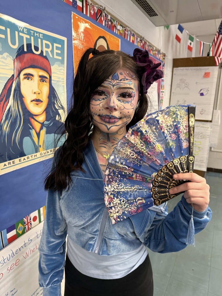 student in catrina makeup