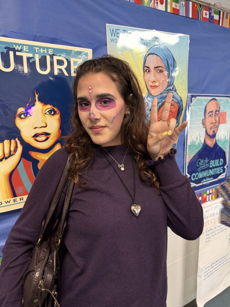 student in catrina makeup