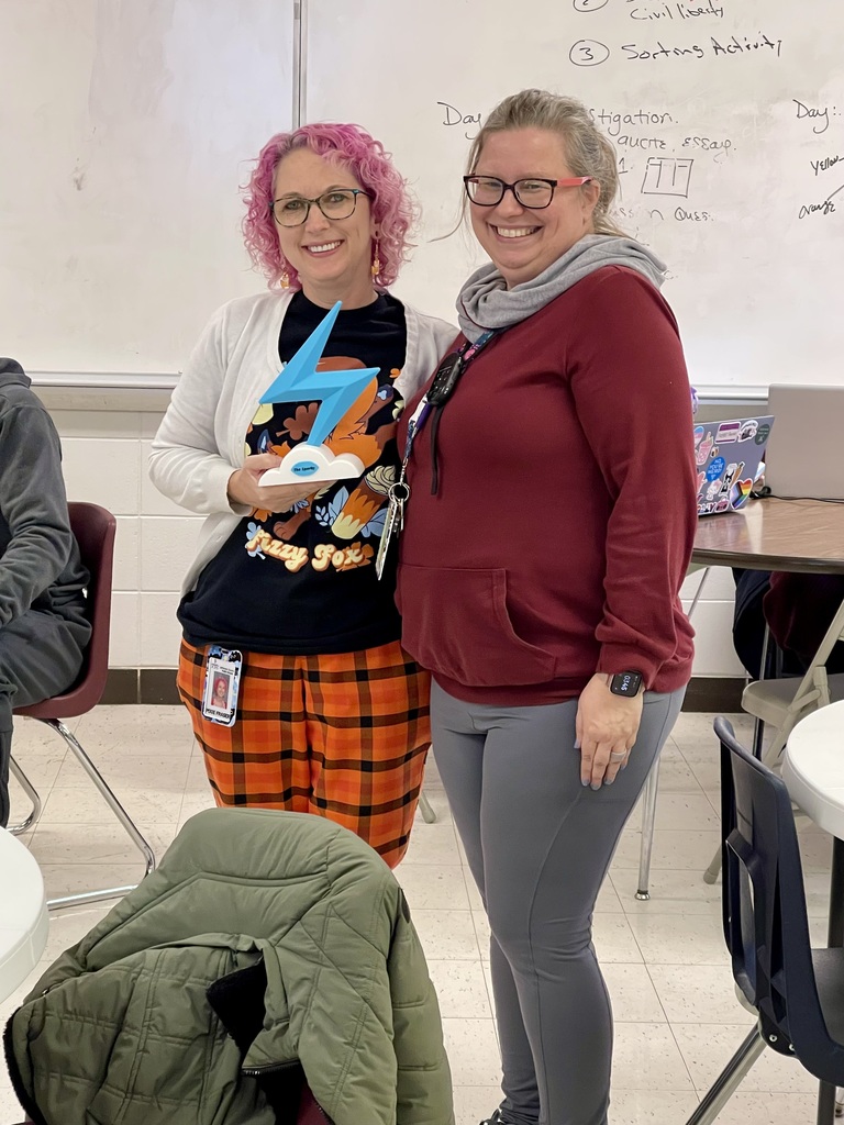 A major shout-out to Mrs. Fraser, our new Sparky Award recipient! 🎉 She's celebrated for her relentless commitment to adapting every lesson to fit her students' unique needs. Flexibility and commitment are keys to success! We appreciate you, Mrs. Fraser! 📚