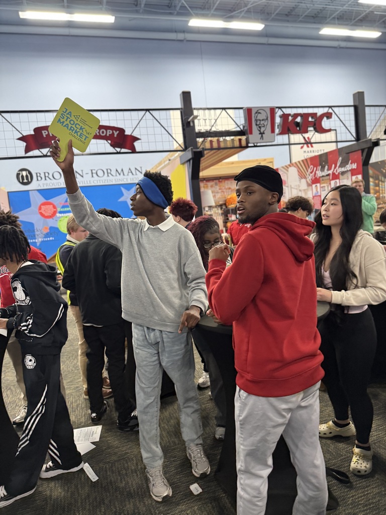 Our FBLA students crushed it at Junior Achievement's (JA) phenomenal Stock Market Challenge today! 📊📈  They didn't just learn about the market—they dove right into a high-stakes, hands-on trading simulation, making split-second decisions and competing against other teams. It's the ultimate test of teamwork, strategy, and quick thinking.  A huge thank you to JA and all the industry professionals for organizing this amazing, real-world experience for our future business leaders!