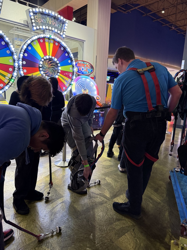 Academic Excellence = A Day of Fun! 🏆🎳  Today, we headed to Main Event to celebrate an incredible group of Juniors and Seniors! These students earned Proficient or Distinguished scores on the KSA test, and we couldn't be prouder of their hard work and dedication. 📈✨  From the bowling lanes to the arcade, it was a well-deserved day of celebration for our top-performing Chargers. Thank you to our students for representing J-Town with such excellence! ⚡️🙌