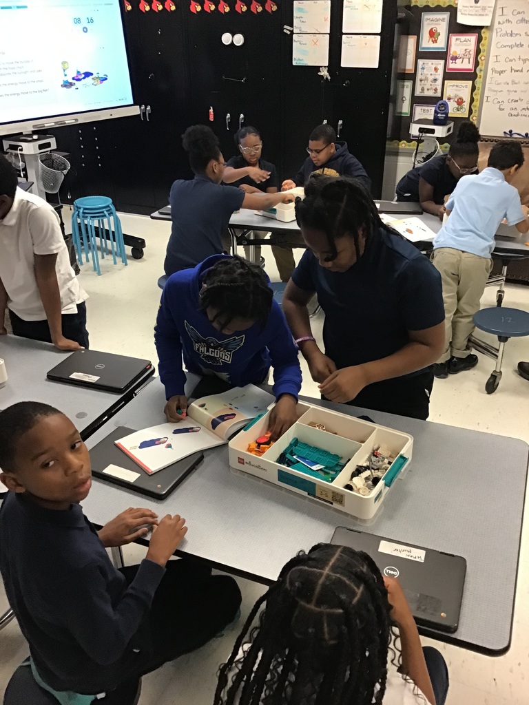 Students in 4th and 5th grade are starting their exploration with our new Lego Science kits!