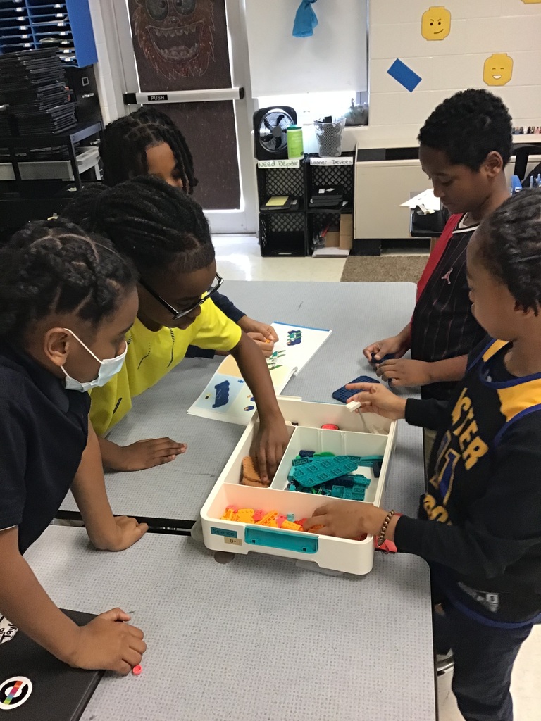 Students in 4th and 5th grade are starting their exploration with our new Lego Science kits!