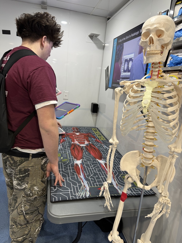 Preparing tomorrow's heroes! 🩺  Our Health Science program is all about giving students the best opportunities to succeed, and that includes partnerships like the one we had with Health Force KY. They recently attended a high-quality hands-on learning experience where they put their knowledge to the test.  Take a look at these pictures—you’re seeing the faces of our future nurses, EMTs, and therapists. They are building a strong foundation, and we are right behind them! ⚡️🩵🩶