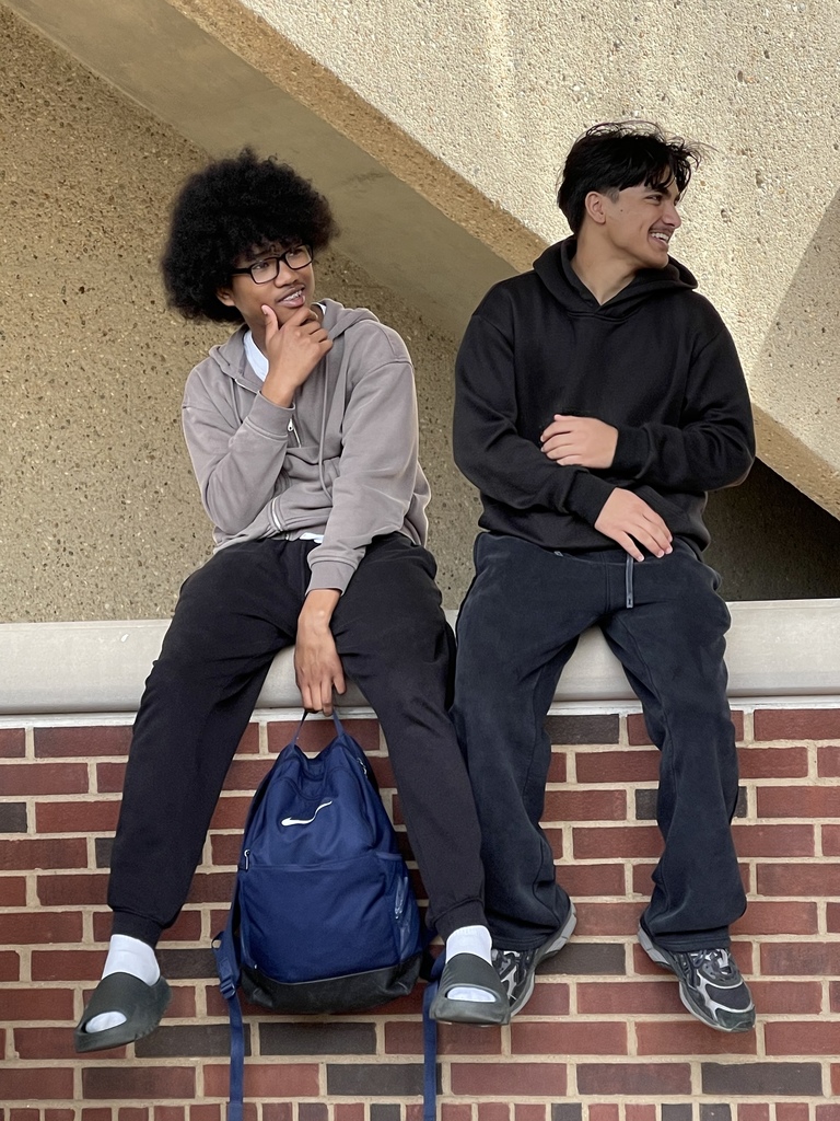 Gemini said Future Cards in the making! 🔴⚫️  Our Freshman Academy students headed to the University of Louisville today to get a firsthand look at campus life and explore the postsecondary opportunities waiting for them.  From touring the grounds to hearing about academic programs, our Chargers are already dreaming big and planning for life after graduation. It’s never too early to start building that path to success! 🎓🐎