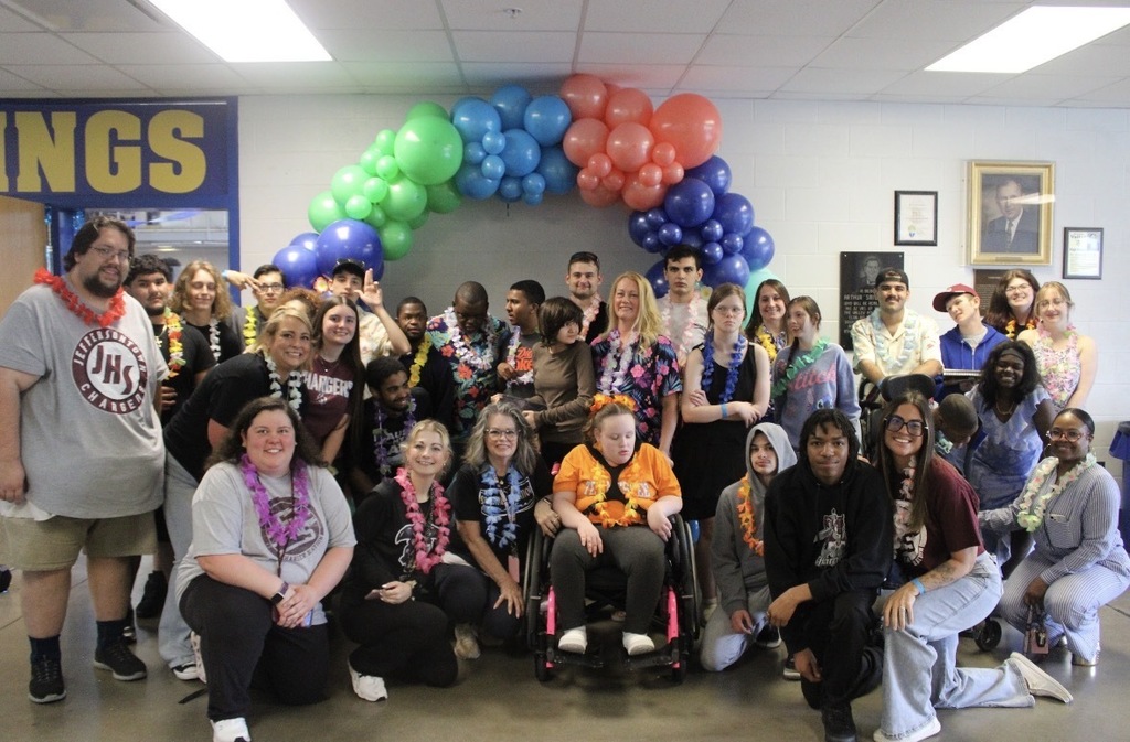 What an incredible time at the Spring Fling Dance! 💃🕺 Our MSD students had an absolute blast dancing the day away, making memories, and celebrating together.  A huge thank you to Valley High School for being such wonderful hosts and creating such an inclusive, fun, and welcoming environment for our students. We are so proud of our kids and the joy they bring to every event! 🌸✨