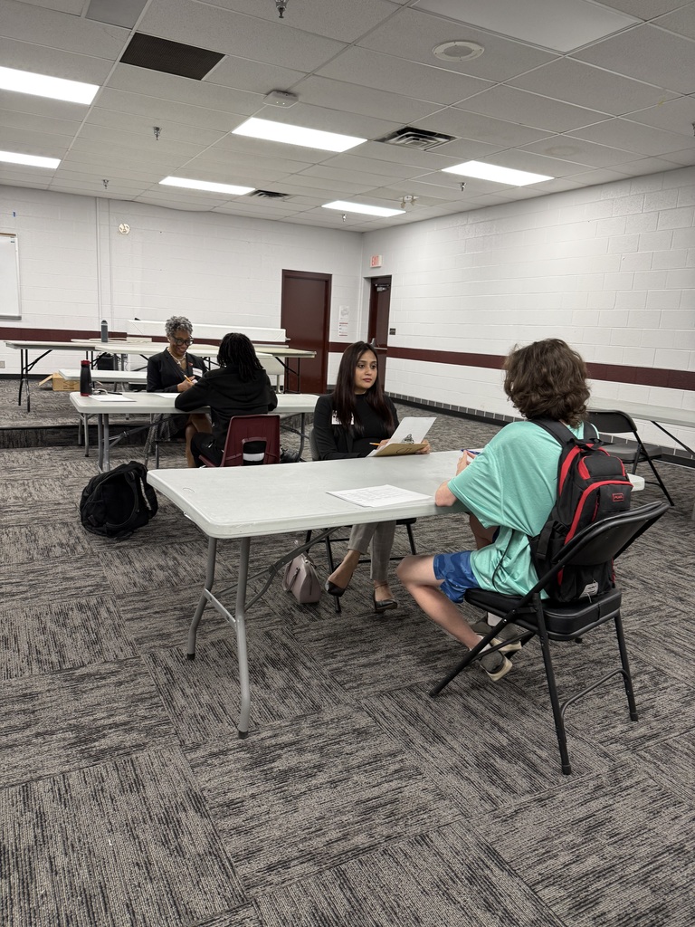 A huge THANK YOU to our incredible business partners for a successful week of Mock Interviews! 🤝✨  Our Business, Welding, CNC Operator, and Allied Health students had the invaluable opportunity to practice their interview skills and receive feedback from industry pros. These experiences are what truly bridge the gap between the classroom and the career, and we couldn't do it without your time and expertise.  Because of your support, our students are walking away with more confidence and a clearer path to their futures! 🛠️🏥💻
