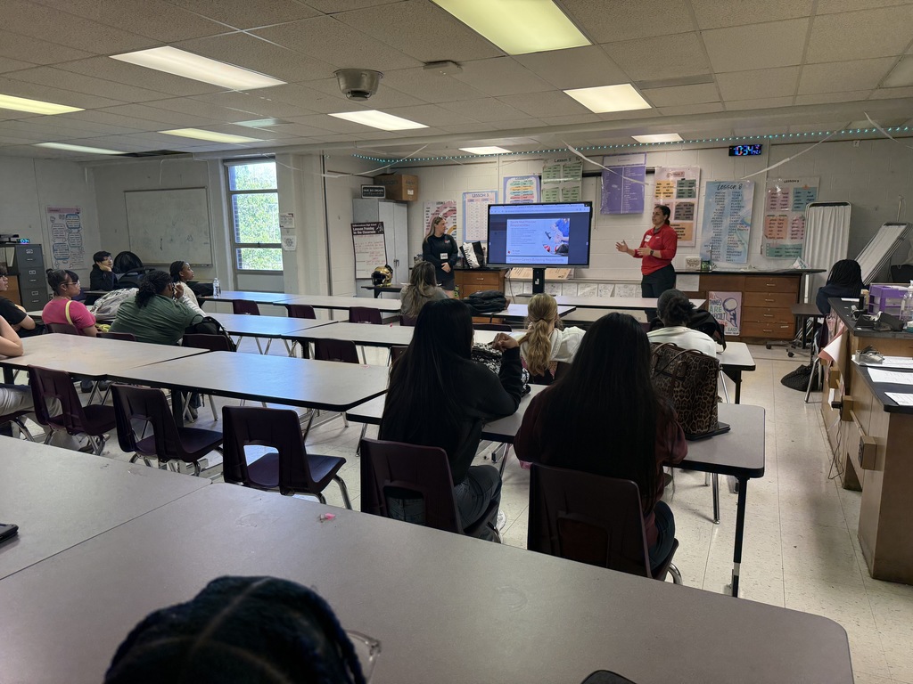 Bringing the field to the classroom! 🏥🏈  A huge thank you to UofL Health Sports Medicine for visiting our Allied Health students recently! It was an incredible day of learning that bridged the gap between the sidelines and the clinic.  Our students took a deep dive into:  🏃 Career Paths: Exploring the diverse opportunities within the world of Sports Medicine.  🤝 Collaboration: Learning how athletic trainers work hand-in-hand with physical therapists, surgeons, and other healthcare specialists.  👣 Shadowing: Discussing real-world opportunities to see healthcare in action.  The highlight of the day was the hands-on lab, where students practiced the critical skills of managing sideline C-spine injuries and safe equipment removal. Learning how to stabilize an athlete in those high-pressure moments is a vital skill for any future healthcare professional!