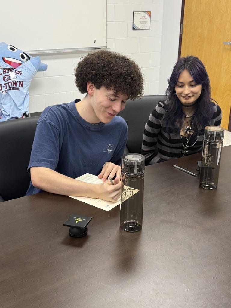 The future of education starts right here! 🍎⚡️  Huge congratulations to our Teaching & Learning students who officially signed their JCPS Conditional Offer Letters today! This is a massive milestone as these future educators commit to returning to JCPS to lead their own classrooms after they finish their degrees.  By signing these letters, our students are:  📝 Securing their future: Locking in a direct path to employment within the district.  🎓 Committing to Excellence: Taking the first official step in their journey from student to professional educator.  🏫 Investing in our Community: Ensuring that the next generation of Louisville students will be taught by home-grown talent!  We are so incredibly proud of the hard work, heart, and dedication these students have shown in our Teaching & Learning pathway. We can't wait to see you back in the hallways as colleagues!