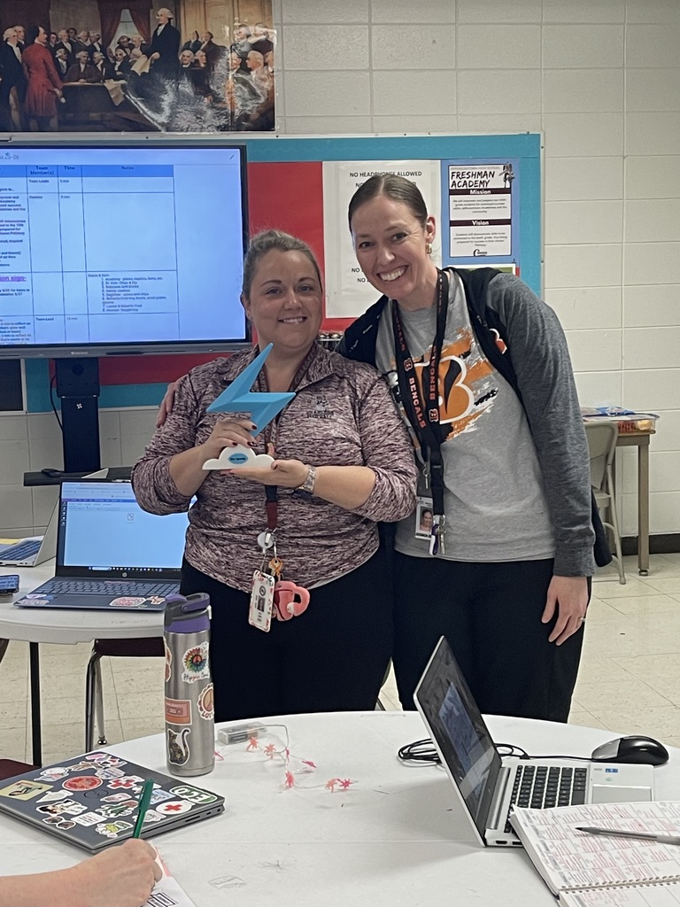 Let’s hear it for Ms. Laskee! ⚡️🏆🎉 We are thrilled to announce that Ms. Laskee has officially received the Sparky Award for the Freshman Academy, recognizing her outstanding work, dedication, and the incredible impact she makes on our newest Chargers every single day! Transitioning into high school isn't always easy, but leaders like Ms. Laskee make the Freshmen Academy a place where students can truly thrive and find their spark. Thank you for your hard work, your passion, and everything you do for the JTown community! 🩵🤍