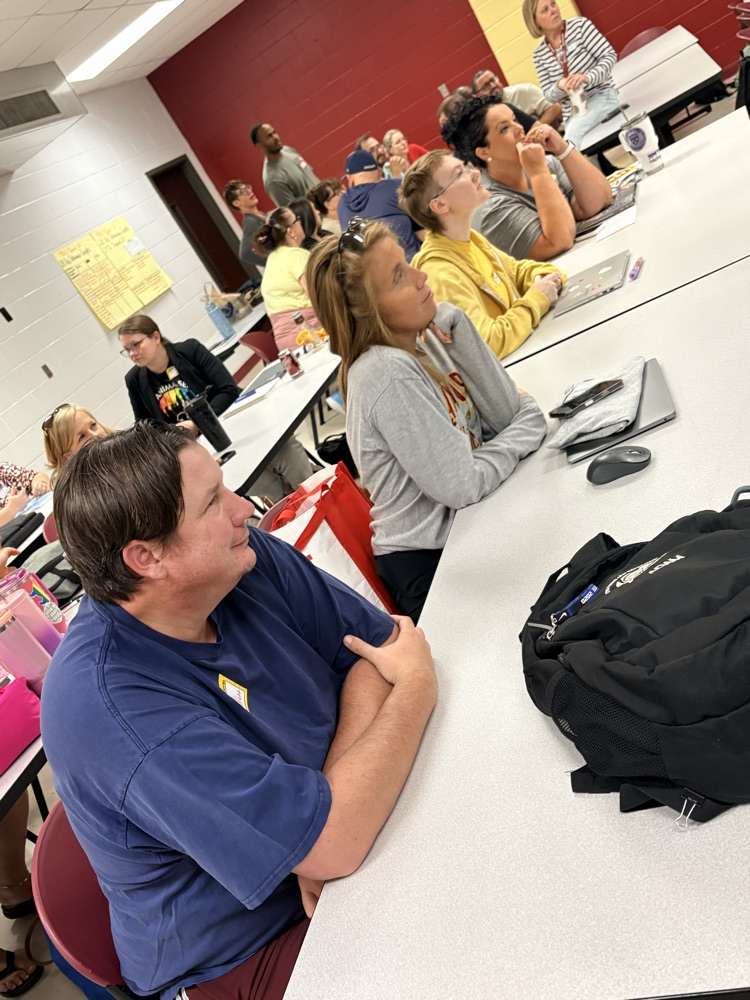teachers playing trivia