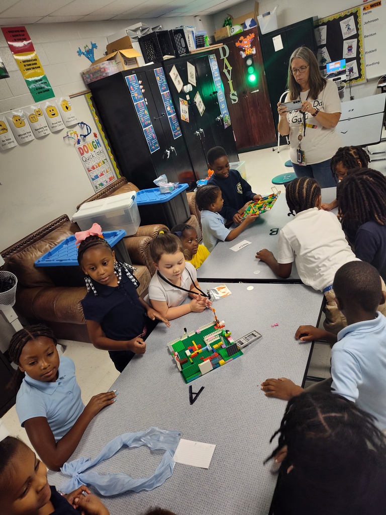 Students have been busy in STEM this week!