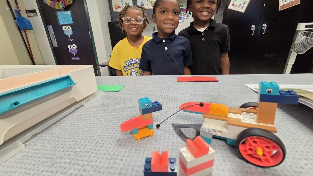 kindergarteners had a Lego Science lesson on Push and Pull! 
