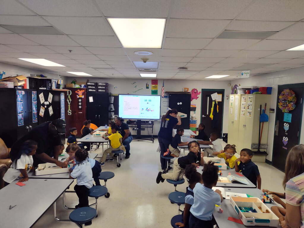 kindergarteners had a Lego Science lesson on Push and Pull! 