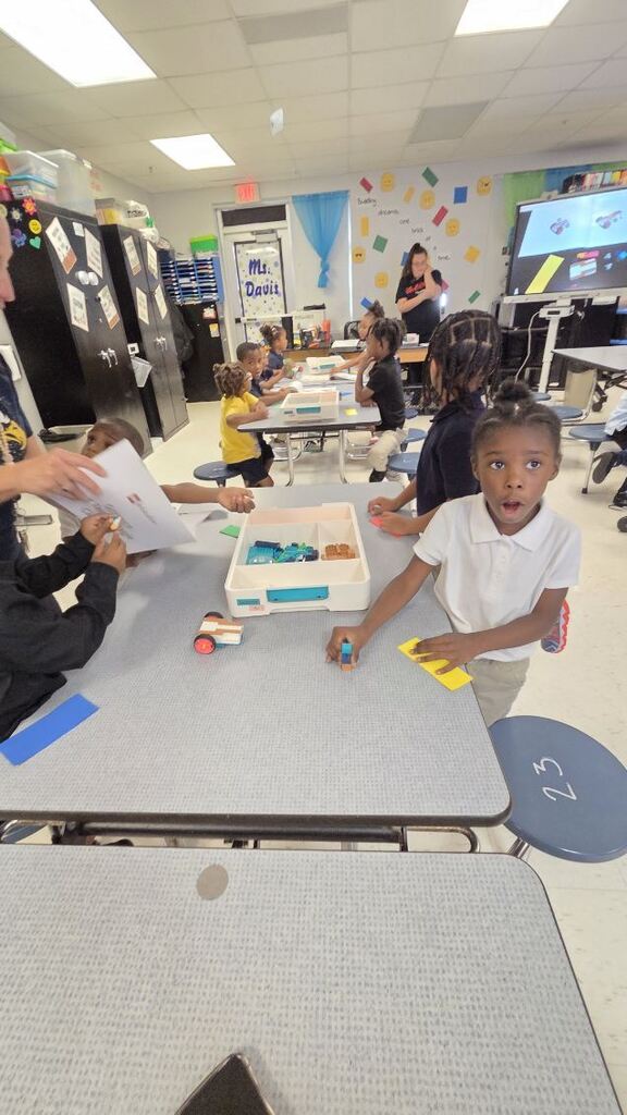 kindergarteners had a Lego Science lesson on Push and Pull! 