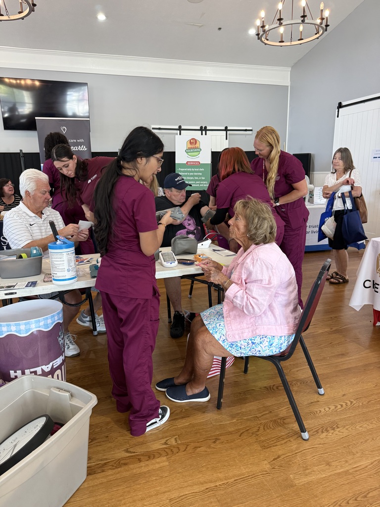 🩺🩸 Health Science Chargers in ACTION! ⚡🩵🤍 Our students brought their skills to the Synergy Health Fair, checking vitals, practicing hands-on patient care, and connecting with our community! 👩⚕️🩺💙 Learning by doing is what career readiness is all about! ⚡🩵🤍