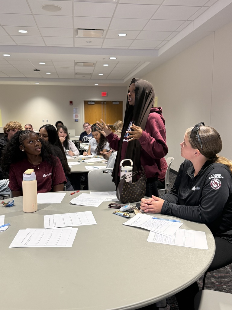 🎤⚡ Leadership. Confidence. Connection. Yesterday, our students stepped into their roles as leaders during the Academies of Louisville Student Ambassador Training! Students sharpened their communication skills, built confidence, connected with fellow Ambassadors, and learned how to be powerful voices for their schools and academies. 💡 The future is in good hands with these student leaders! 🩵🤍⚡