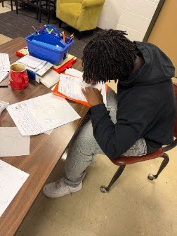 📐🎨 Geometry Meets Creativity! Mr. Mason’s Geometry students are putting their math skills into action with a Rigid Transformations Project! Using translations, reflections, and rotations, students are creating and analyzing designs on a coordinate plane. A great example of how math, creativity, and problem-solving come together at JTown! 🩵⚡