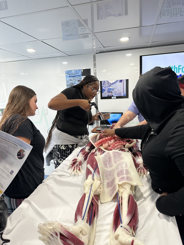 🩺🚑 Exploring Careers in Healthcare! Our Allied Health students recently visited the HealthForce Wagon for an exciting, hands-on look at careers in healthcare! Students explored careers as EMTs, laboratory technicians, surgical technicians, radiology technicians, pharmacy technicians, and respiratory technicians. They even had the opportunity to practice skills from each field! Experiences like these help our Chargers discover their passions, explore career pathways, and take the next steps toward their futures! 🩵⚡