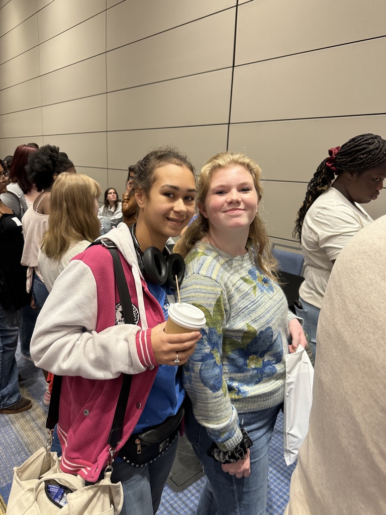 🍎📚 Future Educators in Action!  Our Teaching & Learning students recently visited the University of Kentucky for the College of Education Open House!  This experience gave our Chargers an opportunity to explore pathways in education, learn more about college opportunities, and take another step toward their future careers in teaching!  Today's students, tomorrow's educators! 🩵⚡