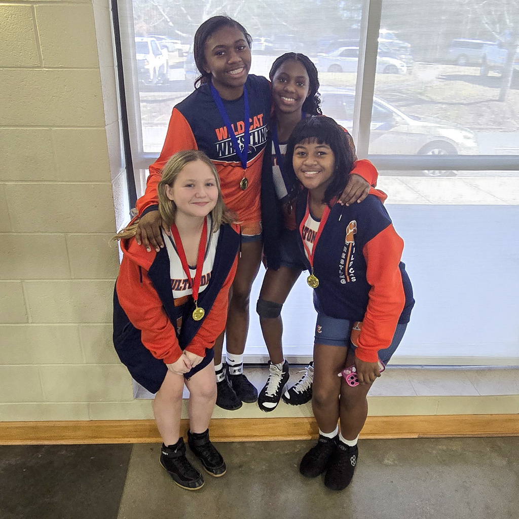 Fultondale High School Girls Wrestling Team