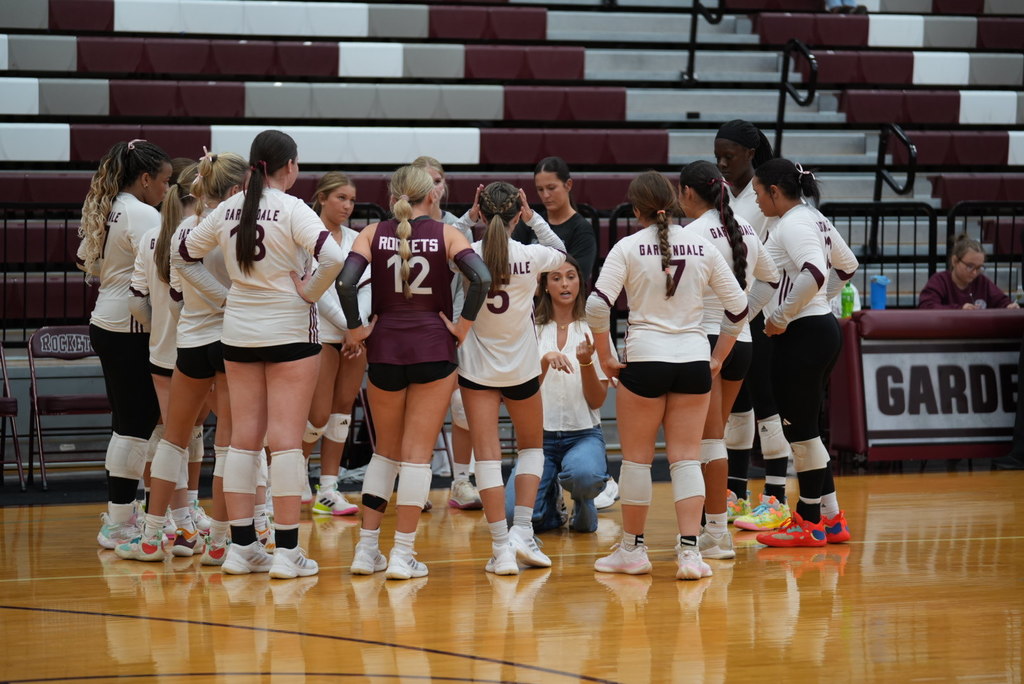 Volleyball Game Gardendale vs Hayden 6