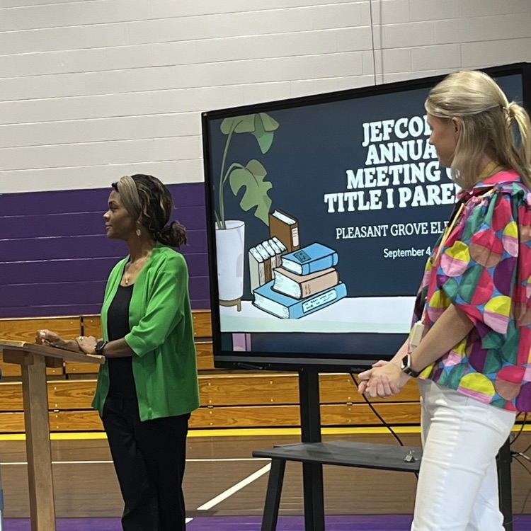Mrs. Veasey and Ms. Mitchell are presenting the Title I info to the parents.
