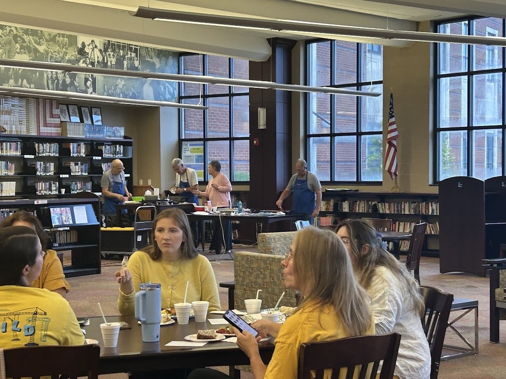 GFBC served breakfast at GHS!