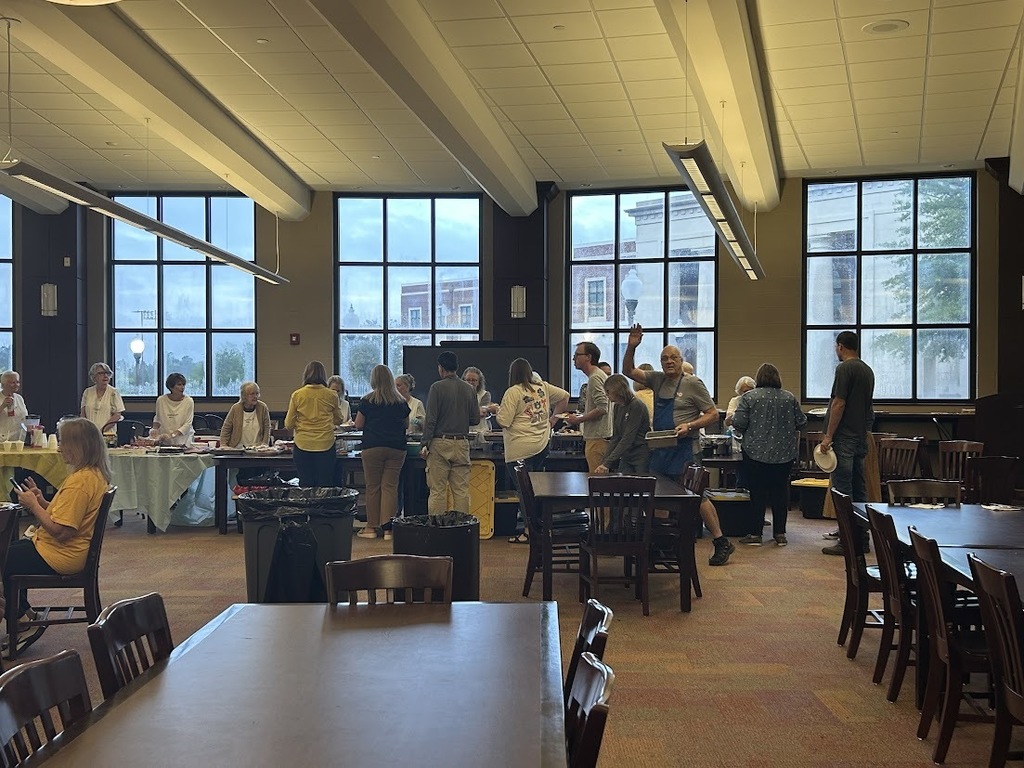 GFBC served breakfast at GHS!