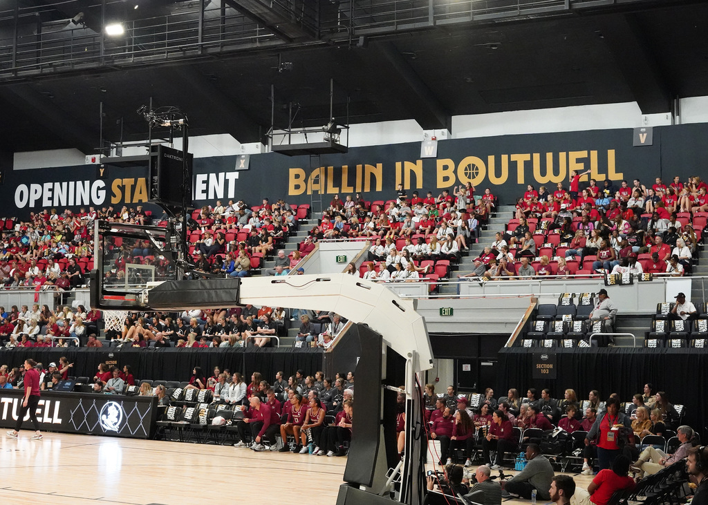 Crowd shot of a basketball game during Ballin in Boutwell.
