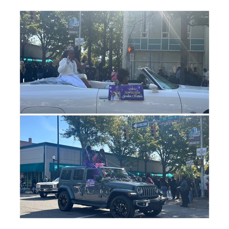 A picture of vehicles in the Classic parade.