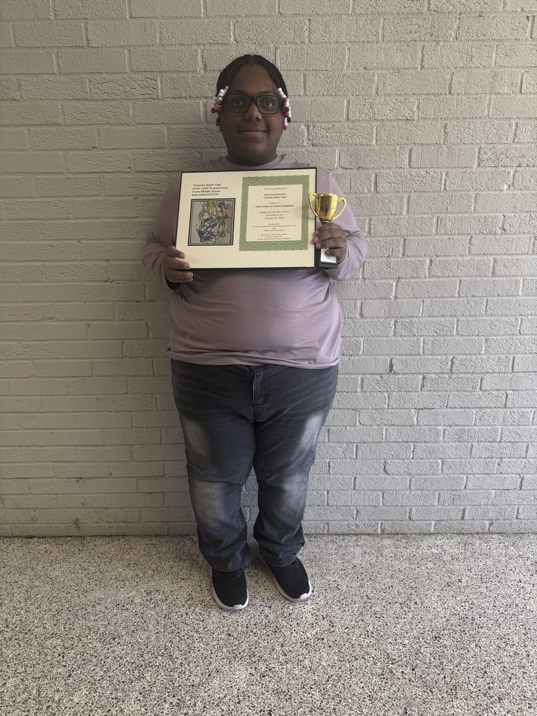 Jahki Guardarrama proudly participated in the Helen Keller Art Show of Alabama.