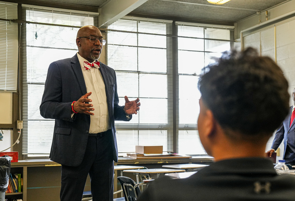 Irondale Mayor James Stewart speaks to a classroom of students.