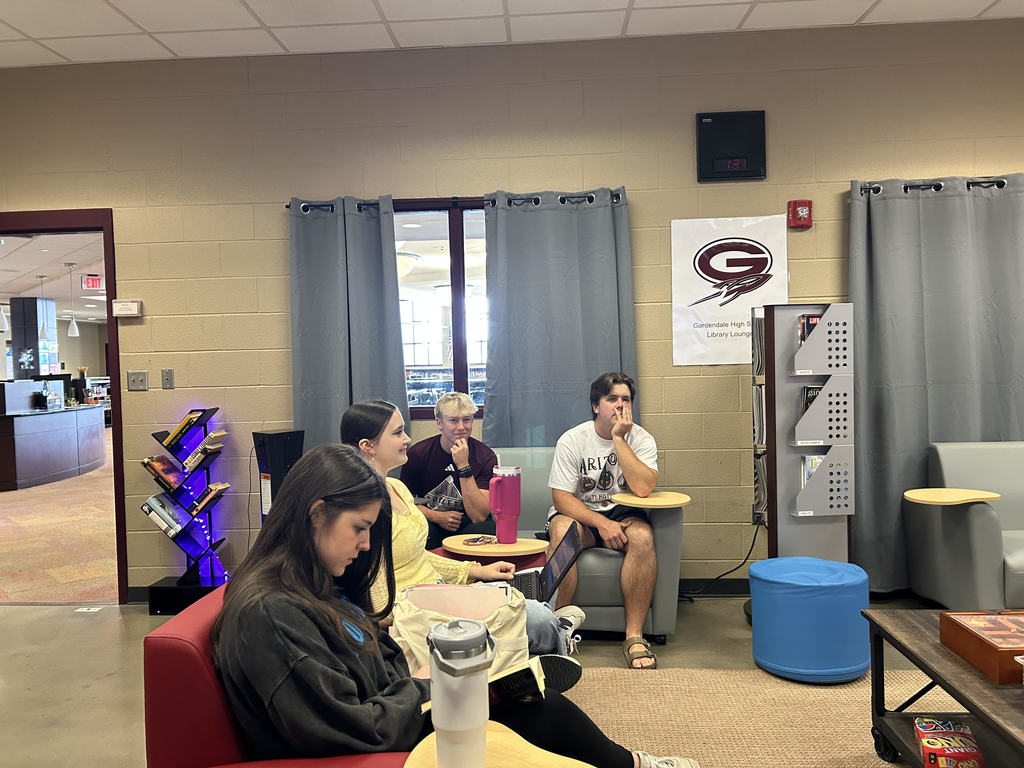Student Lounge students talking and quietly working