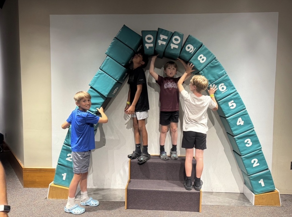 students on field trip to Mcwane center