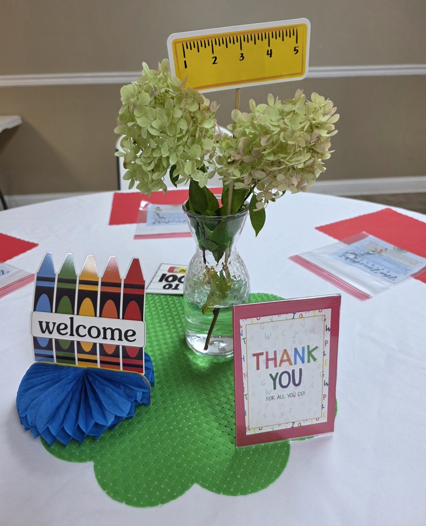 Back to school table decor