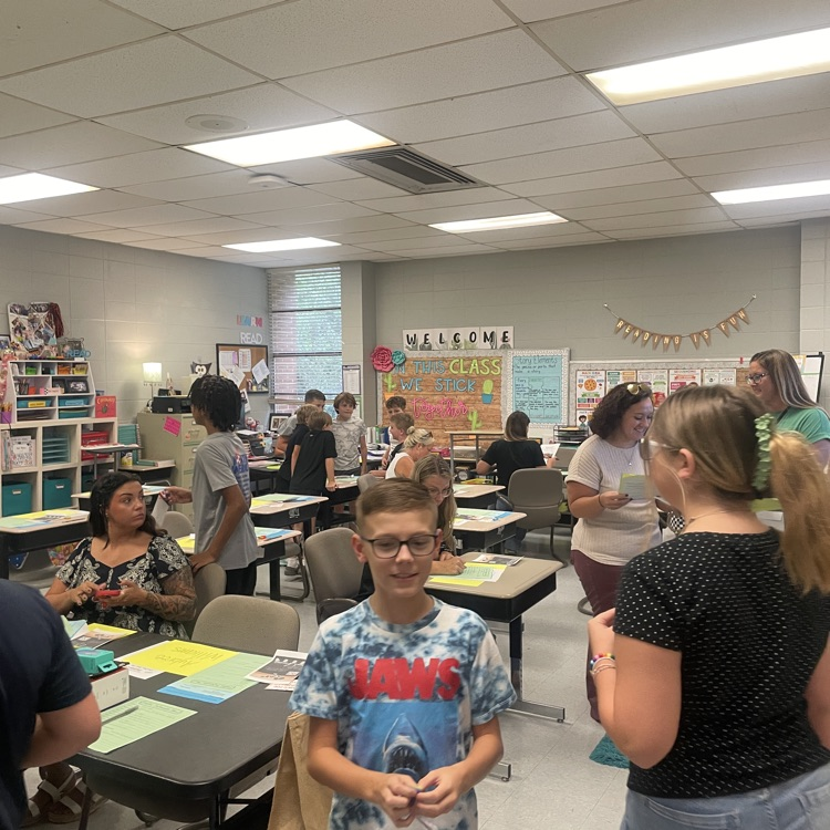 meet the teacher event with kids and parents