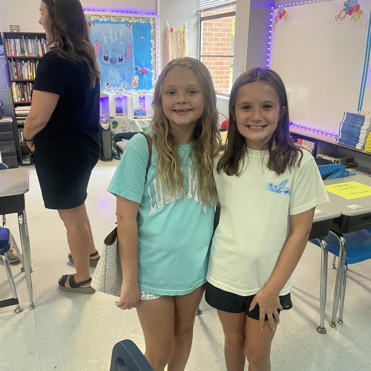 two girls at meet the teacher 