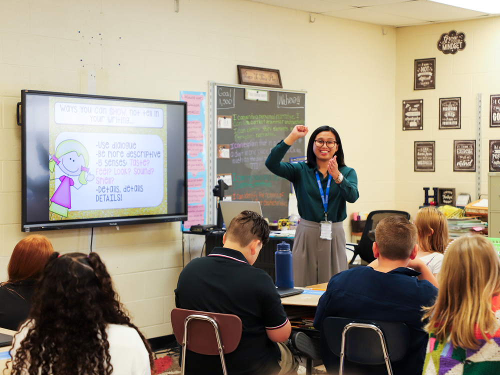 Leslie Concepcion teaches young learners at TALES